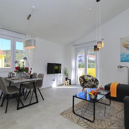 Apartment Gaby Божава Экстерьер фото