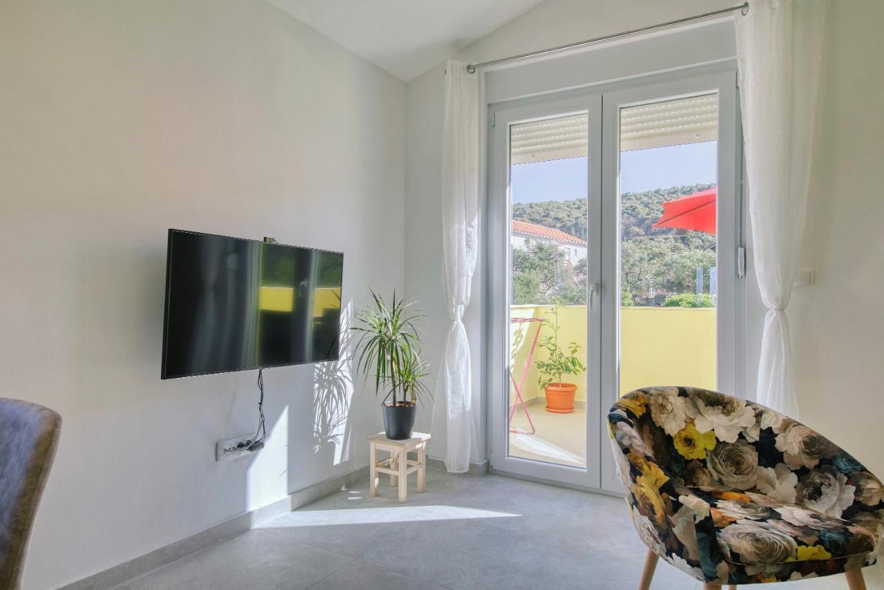 Apartment Gaby Божава Экстерьер фото